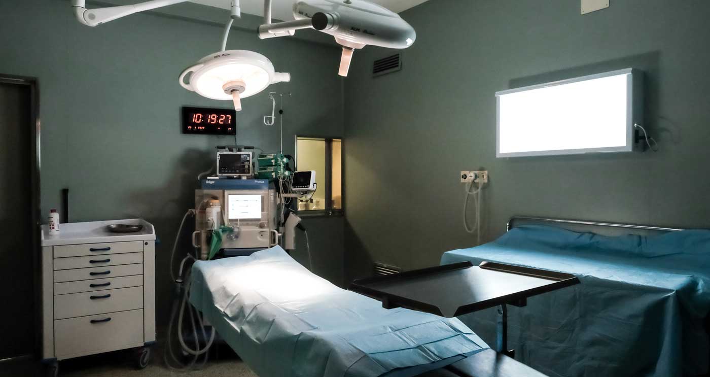 La seconda sala operatoria, con la lampada accesa